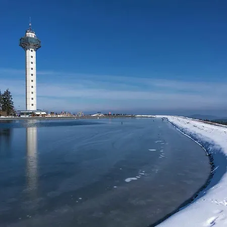 In Mit Balkon Apartment