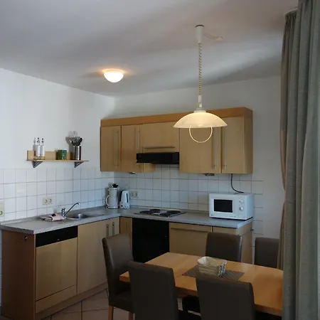 Apartment In Mit Balkon